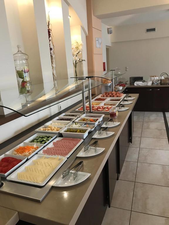 Regina Mare Hotel Kateríni Ngoại thất bức ảnh
